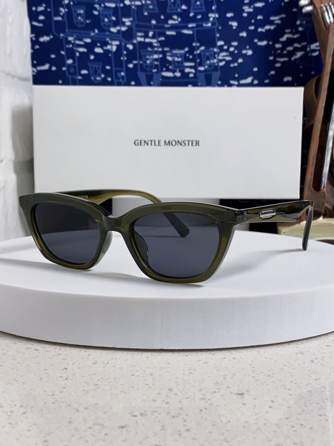 Gentle Moster(GM) Gm猫眼素颜平光镜女防蓝光学生近视眼镜 有度数眼镜框圆脸显瘦 型号：