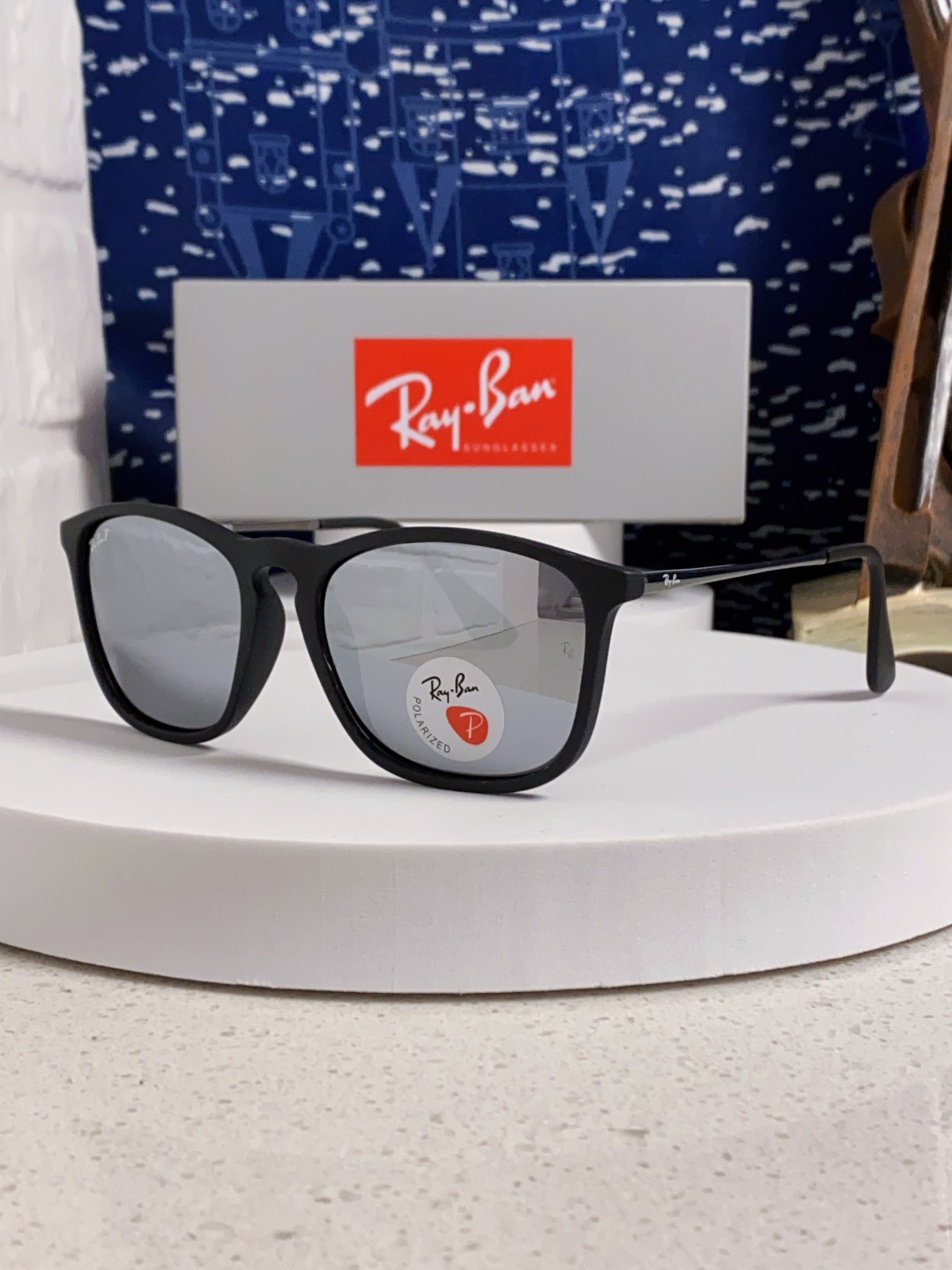 Ray Ban雷朋 新款偏光太阳镜时尚经典百搭户外开车钓鱼墨镜防紫外线潮遮阳太阳镜 RB4187 SIZ