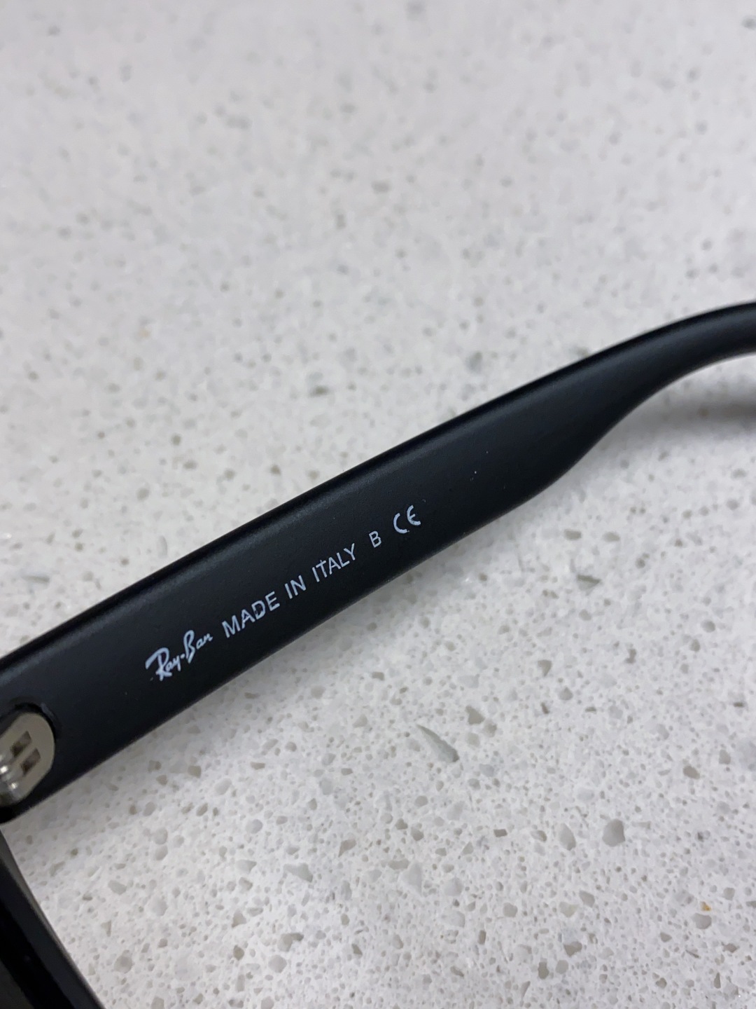 Rayban雷朋 偏光镜片男友系列方形中性太阳镜 RB2283 Size：55口20