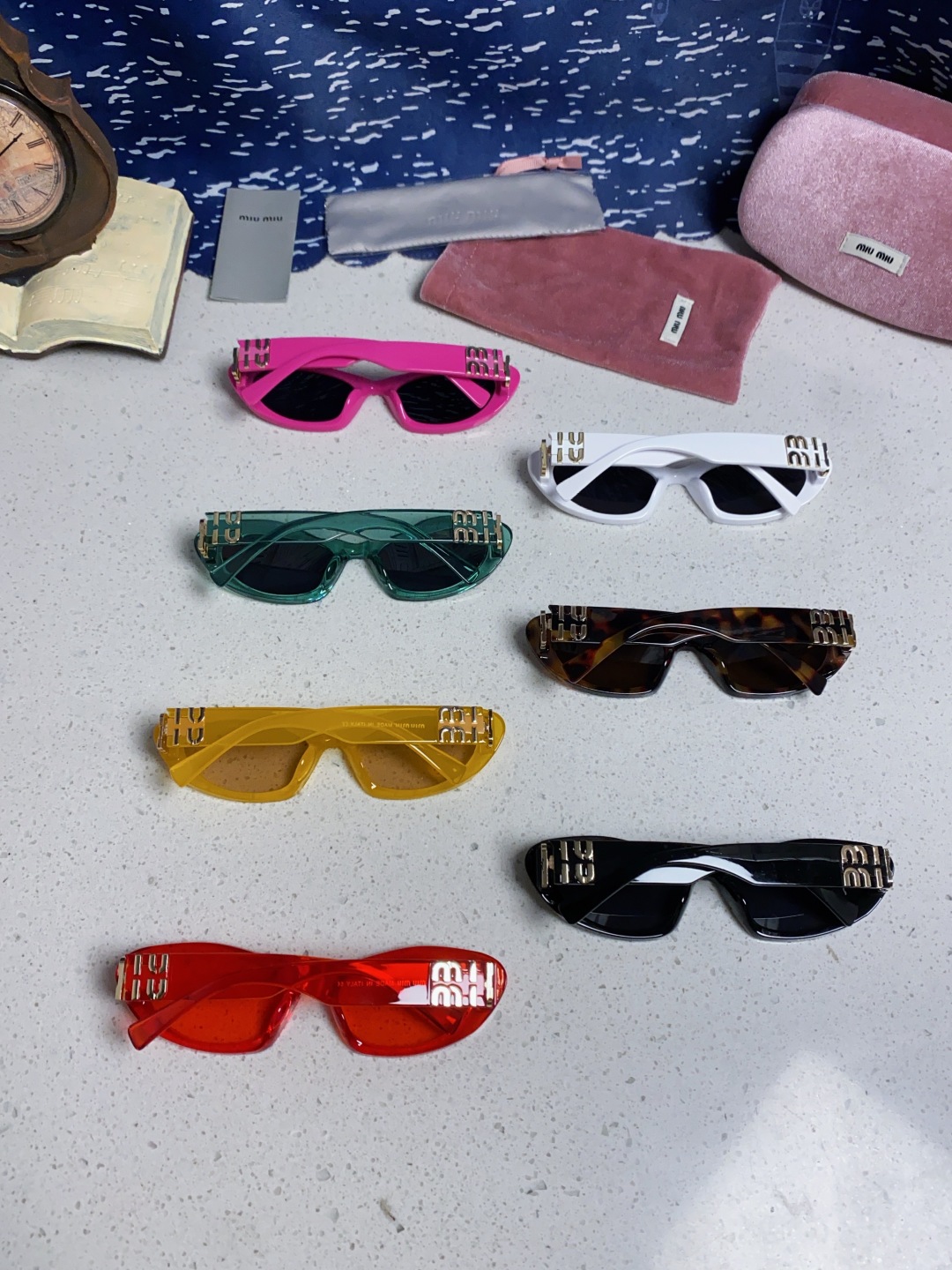 MiuMiu缪缪猫眼墨镜🕶️甜酷摩登女孩看过来真的被拿捏了!十分甜美减龄的一款墨镜，把少女的心狠狠抓住，