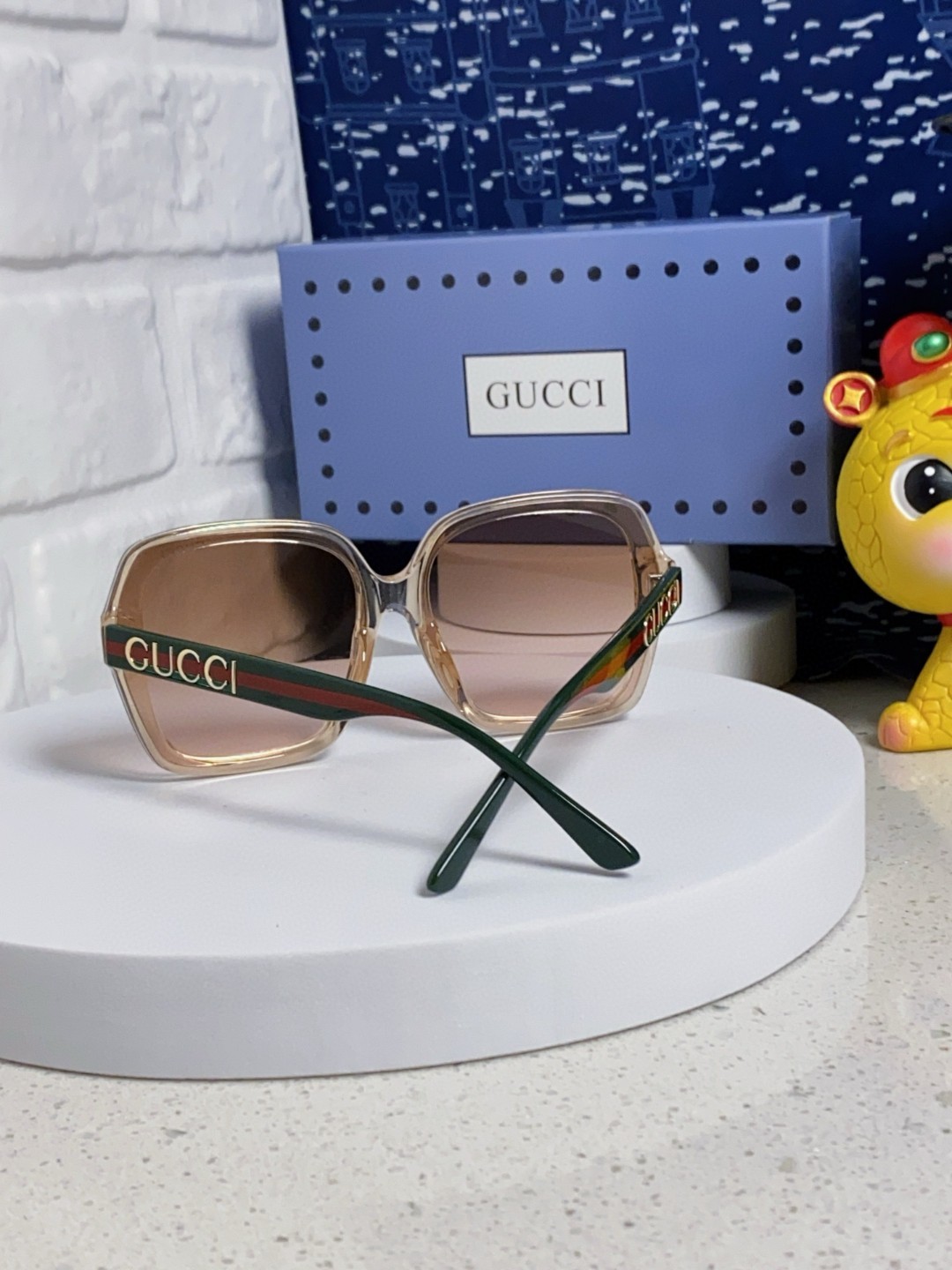 Gucci古奇防晒太阳镜，时尚欧美风遮掩镜，超显笑脸百搭