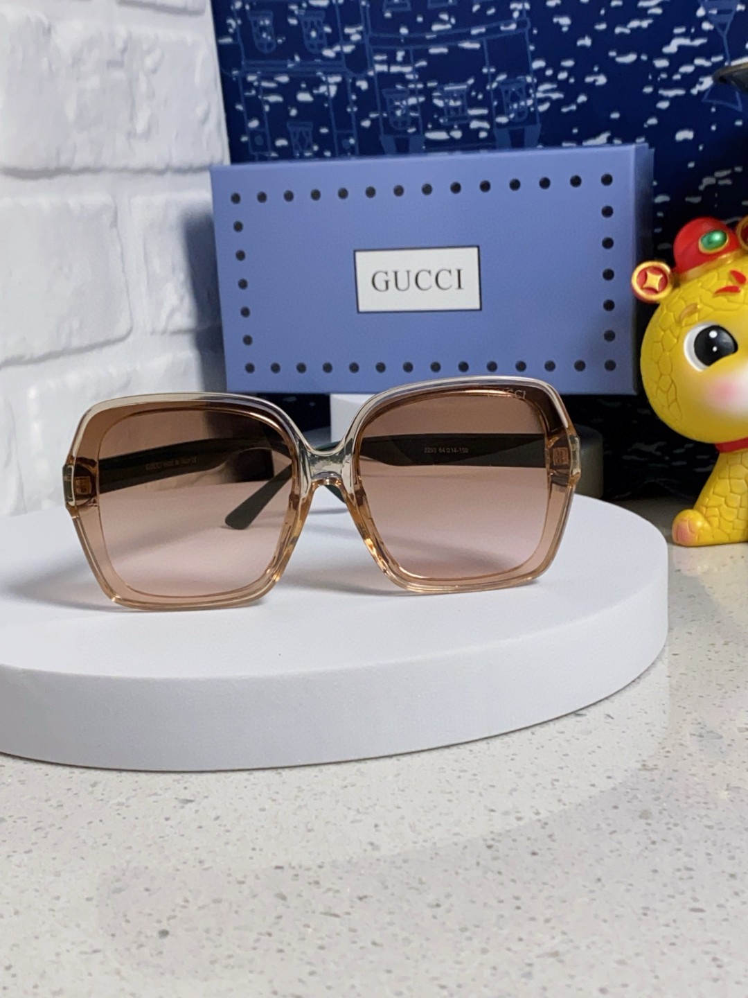 Gucci古奇防晒太阳镜，时尚欧美风遮掩镜，超显笑脸百搭