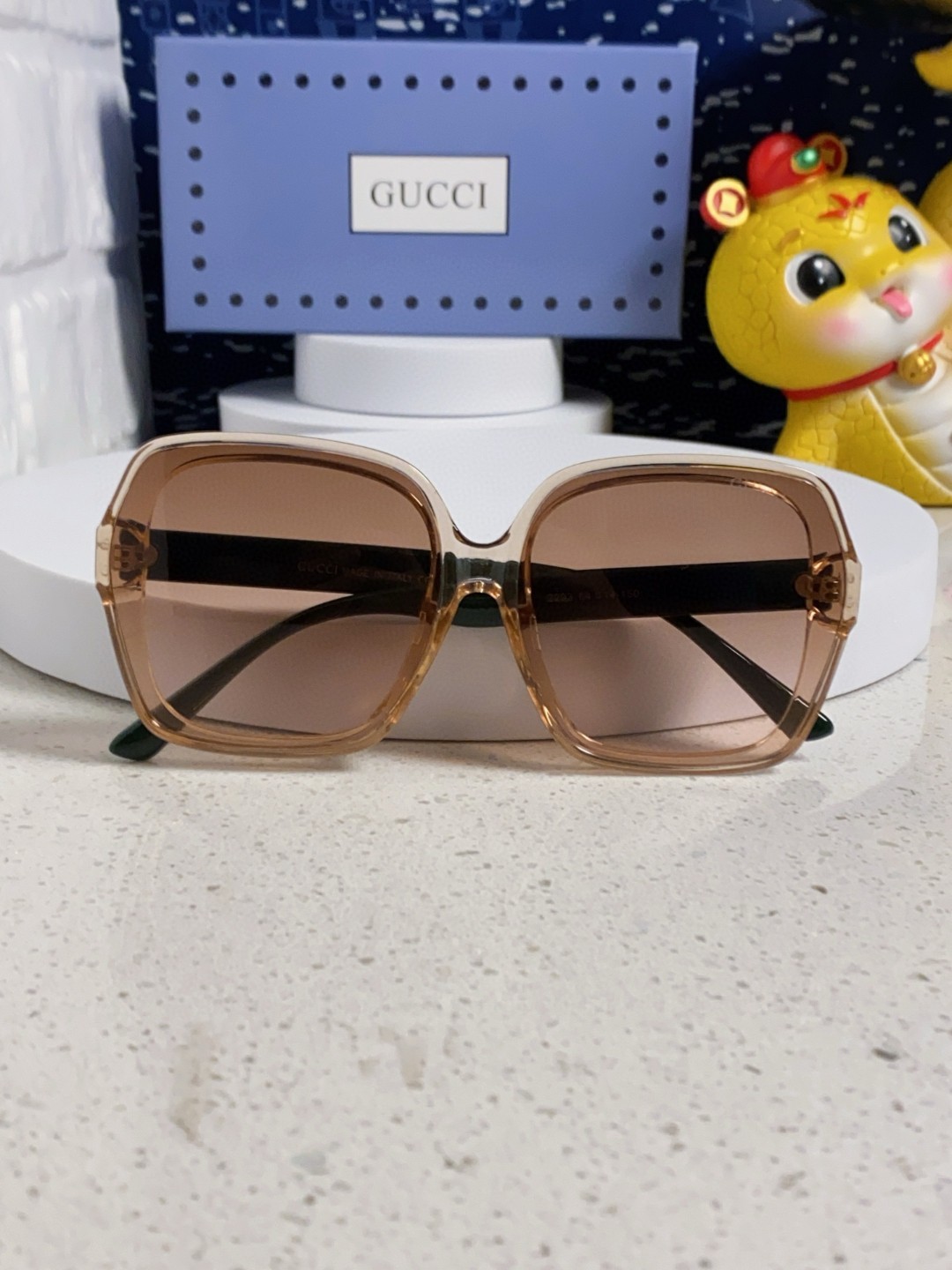 Gucci古奇防晒太阳镜，时尚欧美风遮掩镜，超显笑脸百搭