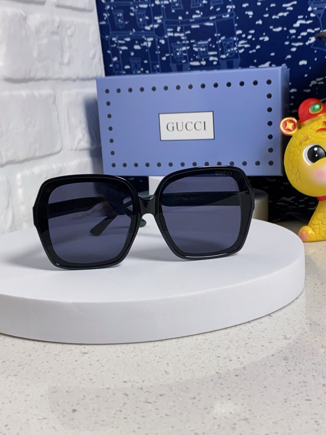 Gucci古奇防晒太阳镜，时尚欧美风遮掩镜，超显笑脸百搭