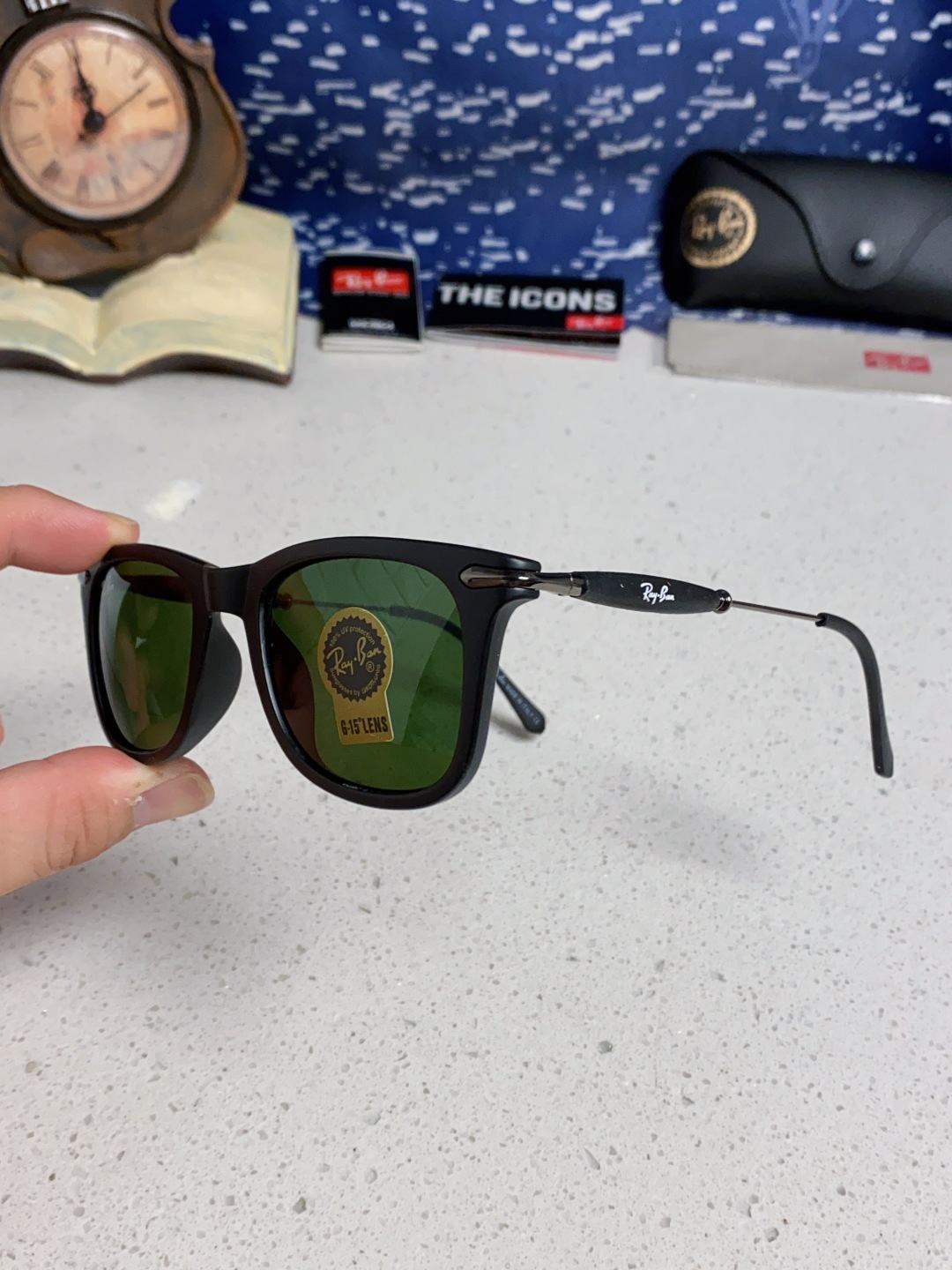 RayBan雷朋 方框玻璃镜片墨镜 旅行者系列方框太阳镜镜 高质量板材镜框电镀金属镜腿 方框高颜值设计男