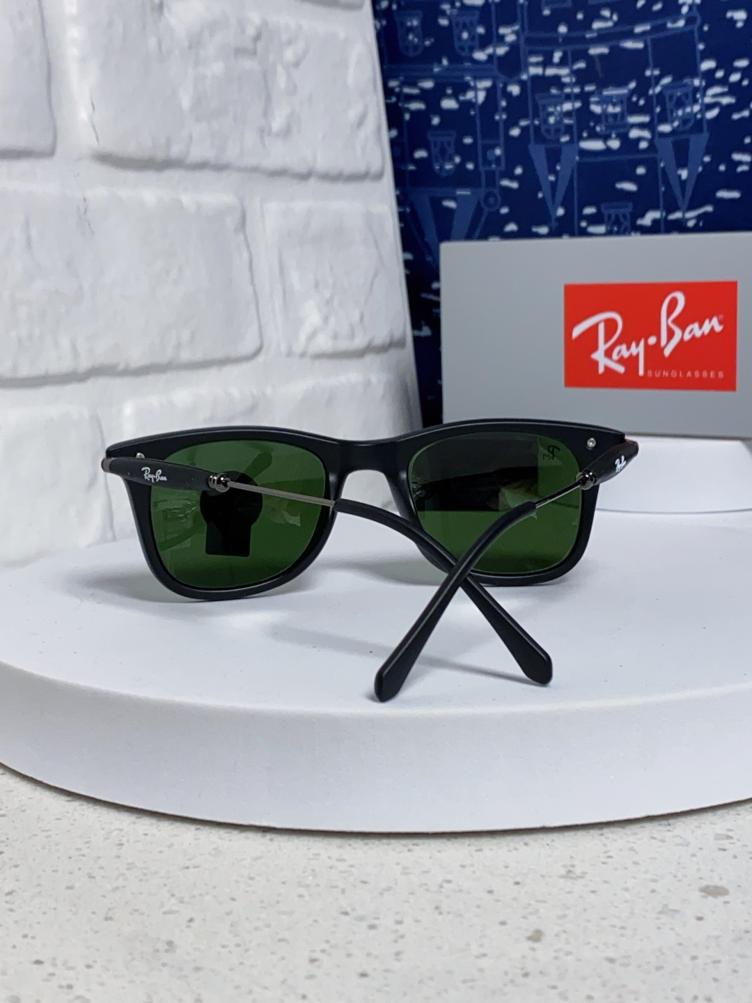 RayBan雷朋 方框玻璃镜片墨镜 旅行者系列方框太阳镜镜 高质量板材镜框电镀金属镜腿 方框高颜值设计男