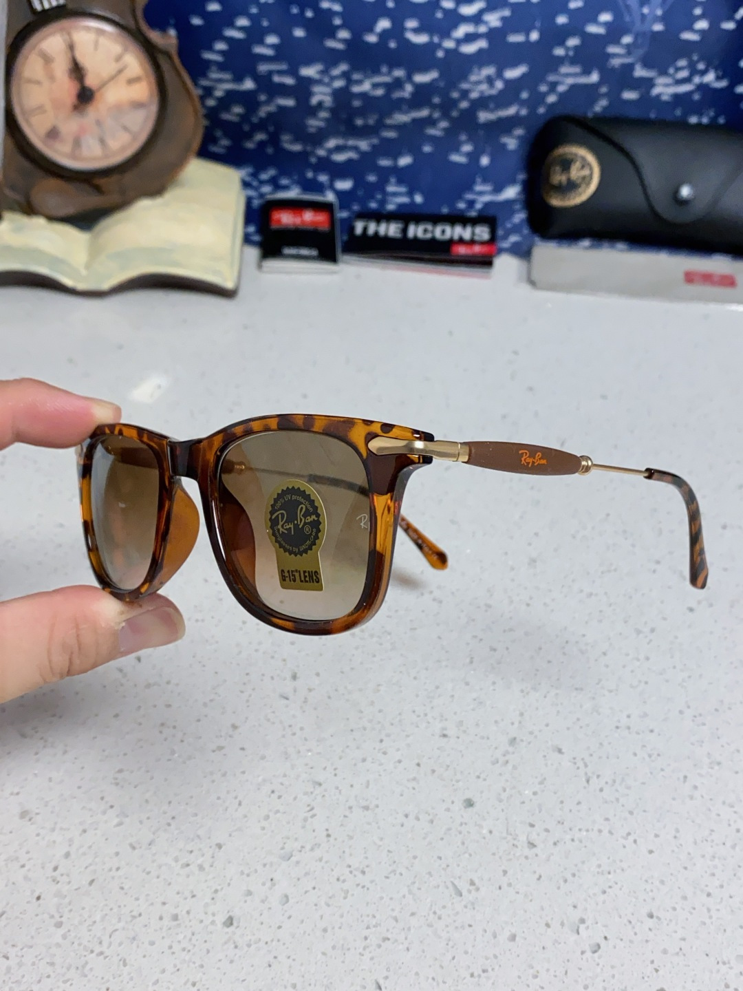 RayBan雷朋 方框玻璃镜片墨镜 旅行者系列方框太阳镜镜 高质量板材镜框电镀金属镜腿 方框高颜值设计男