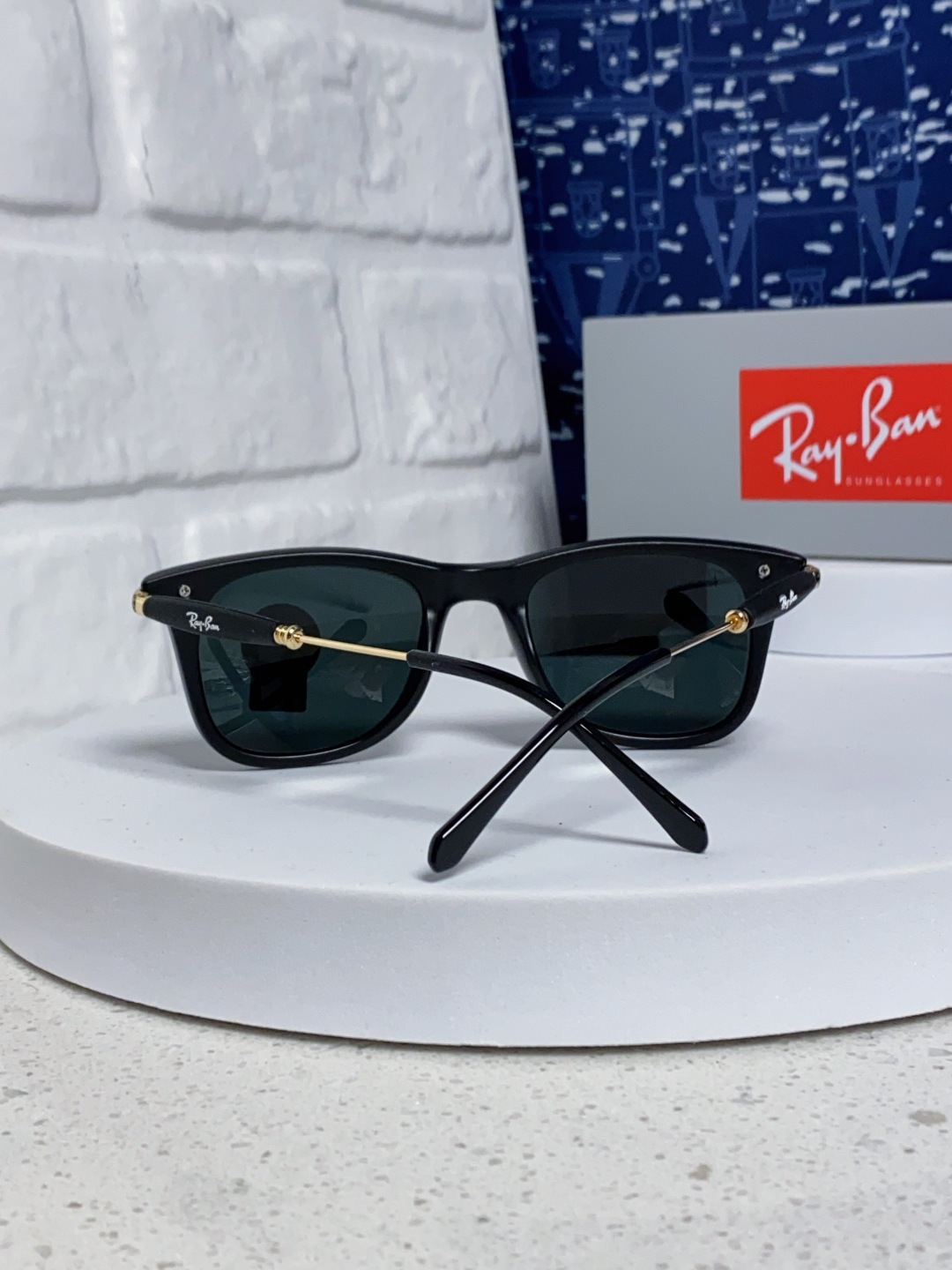 RayBan雷朋 方框玻璃镜片墨镜 旅行者系列方框太阳镜镜 高质量板材镜框电镀金属镜腿 方框高颜值设计男