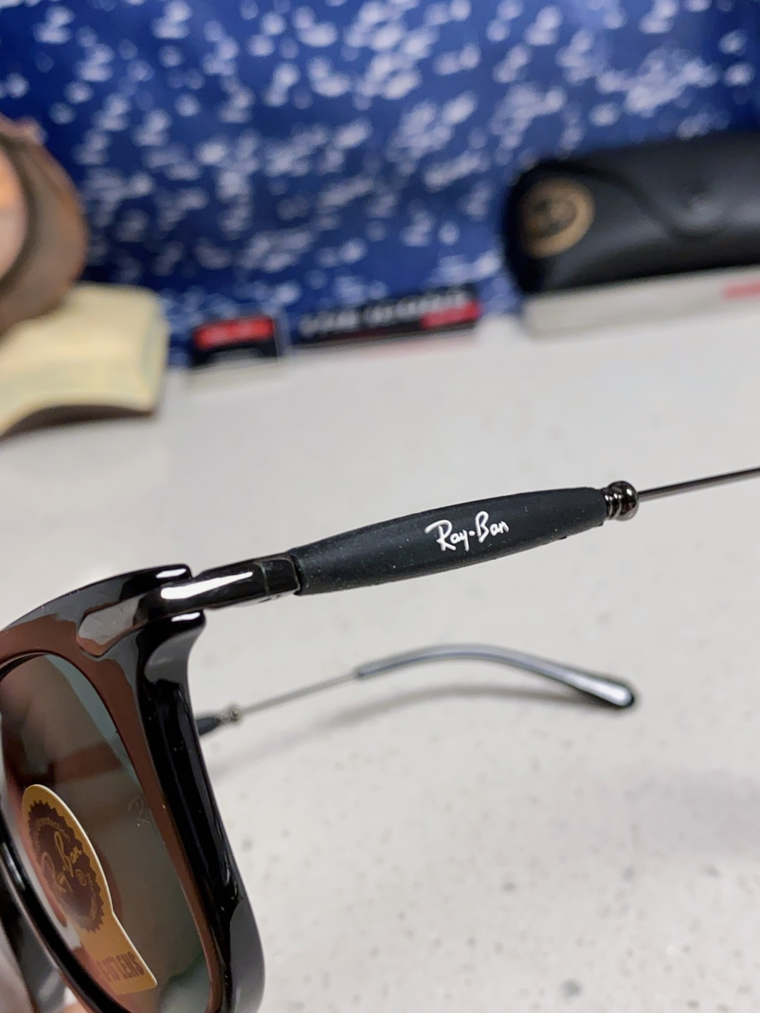 RayBan雷朋 方框玻璃镜片墨镜 旅行者系列方框太阳镜镜 高质量板材镜框电镀金属镜腿 方框高颜值设计男