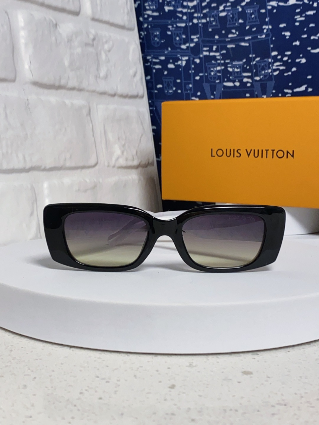 LouisVutton路易威登 2025 📸Lv联名村上隆系列大秀款🕶️【Z2709W】 三彩系列硬控我