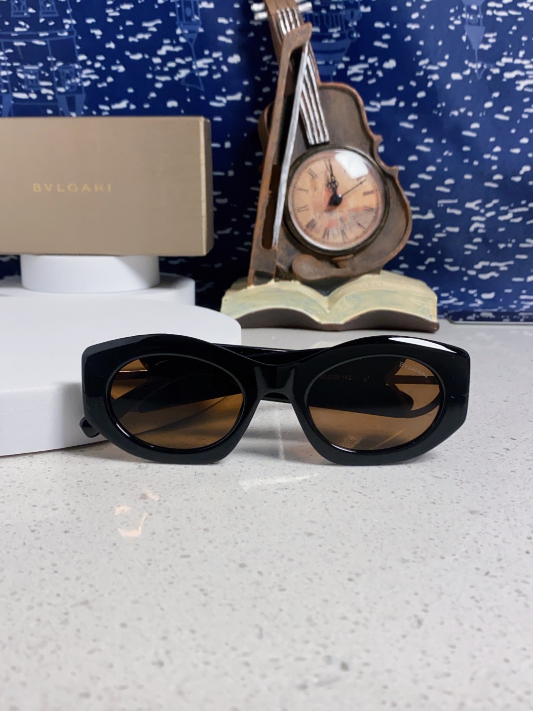 Bvlgari宝格丽 2025年新款欧美摩登时尚猫眼太阳镜个性弯弓花纹朋克风 防紫外线墨镜