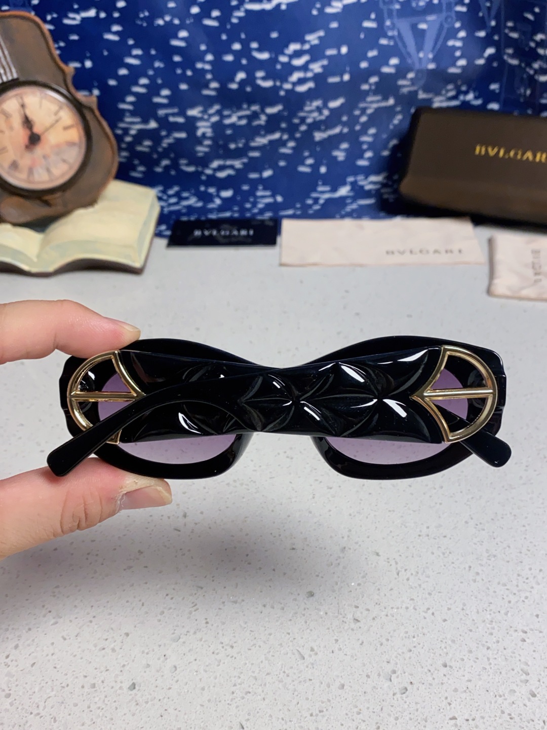 Bvlgari宝格丽 2025年新款欧美摩登时尚猫眼太阳镜个性弯弓花纹朋克风 防紫外线墨镜