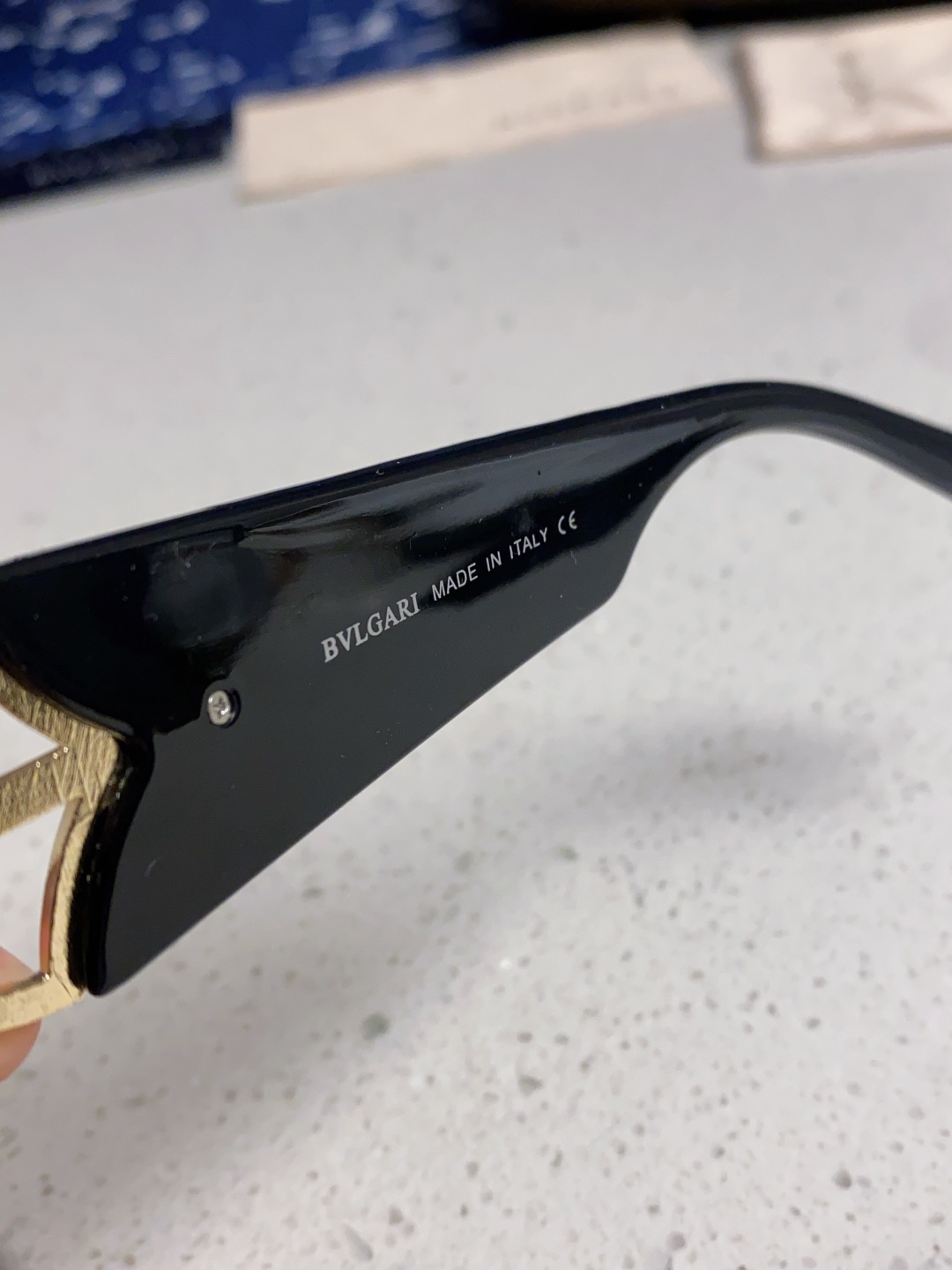 Bvlgari宝格丽 2025年新款欧美摩登时尚猫眼太阳镜个性弯弓花纹朋克风 防紫外线墨镜