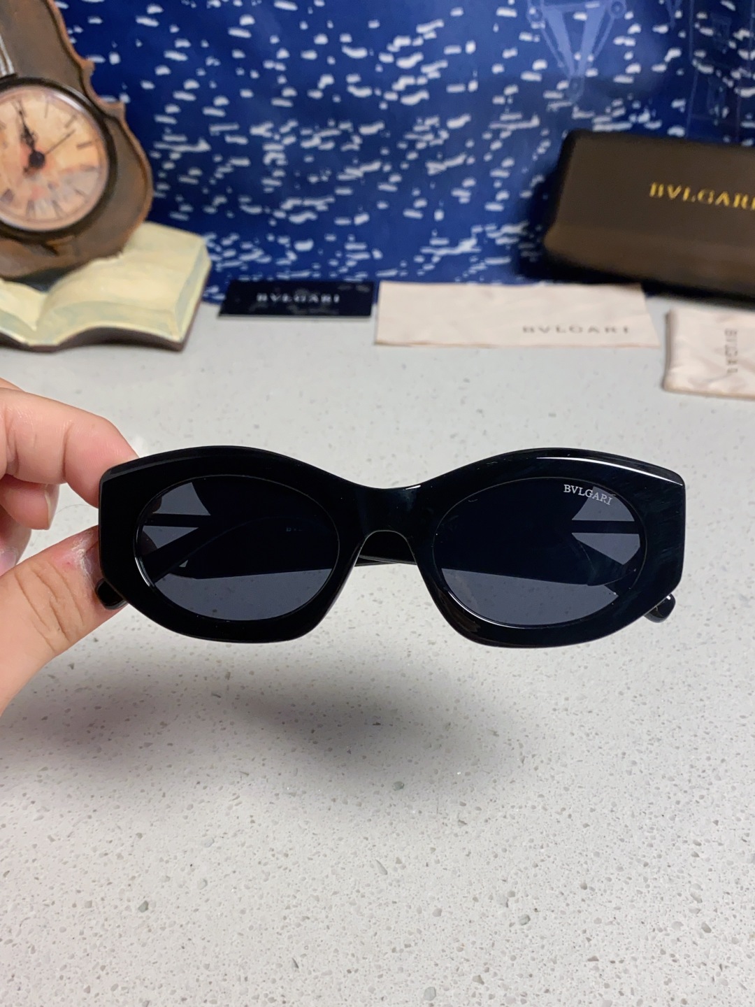 Bvlgari宝格丽 2025年新款欧美摩登时尚猫眼太阳镜个性弯弓花纹朋克风 防紫外线墨镜