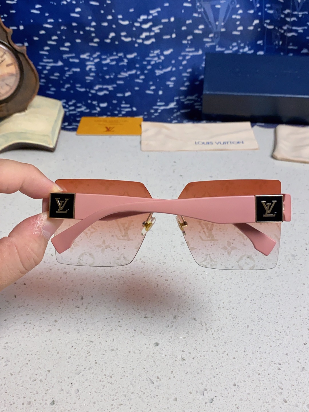 LouisVuittion路易威登 2025新款韩版时尚无框切边大框圆脸墨镜星空边网红防紫外线优雅方形太