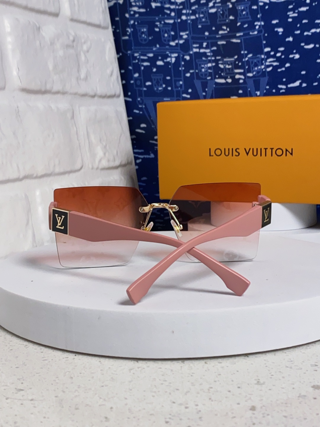 LouisVuittion路易威登 2025新款韩版时尚无框切边大框圆脸墨镜星空边网红防紫外线优雅方形太