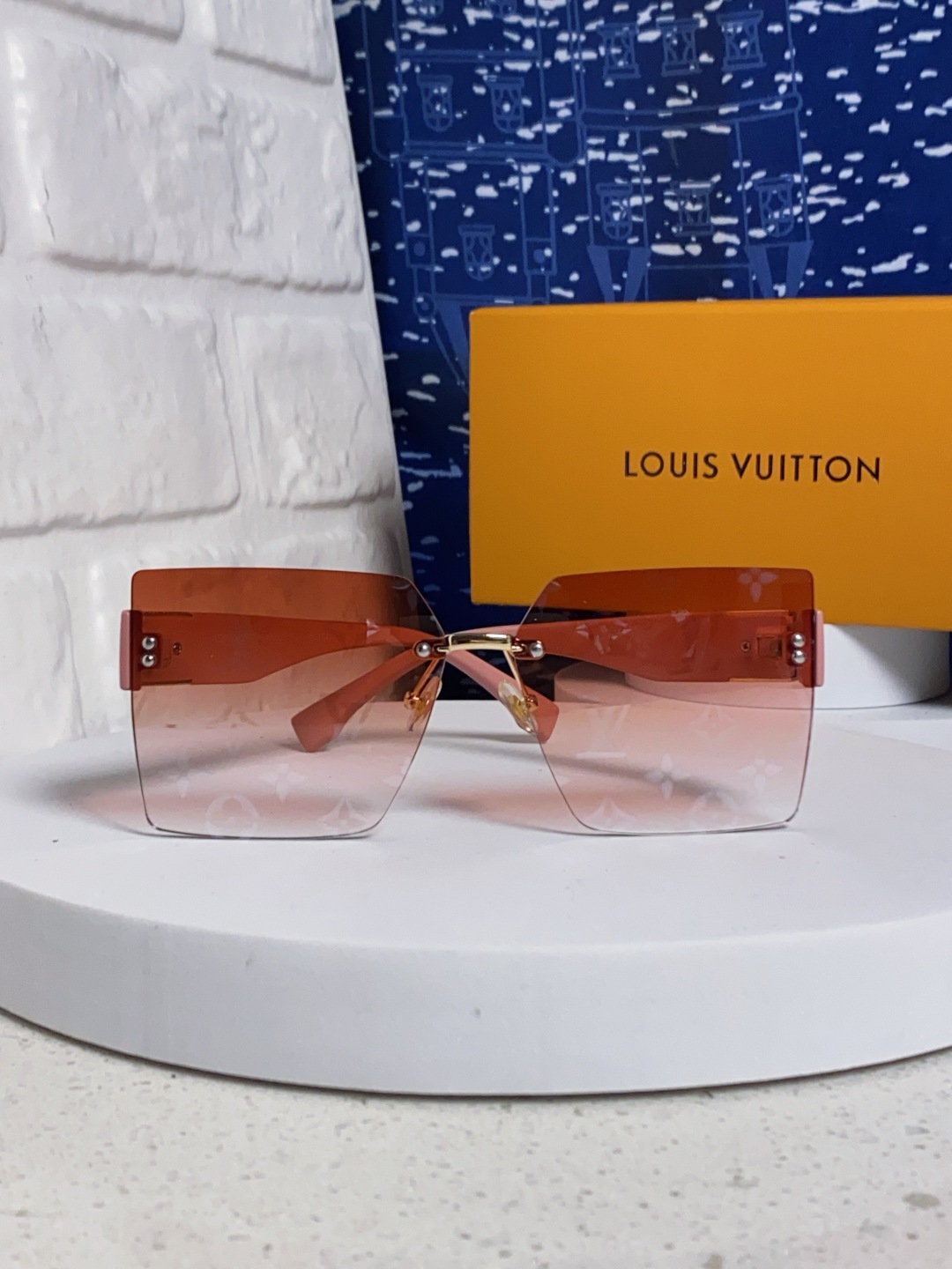 LouisVuittion路易威登 2025新款韩版时尚无框切边大框圆脸墨镜星空边网红防紫外线优雅方形太