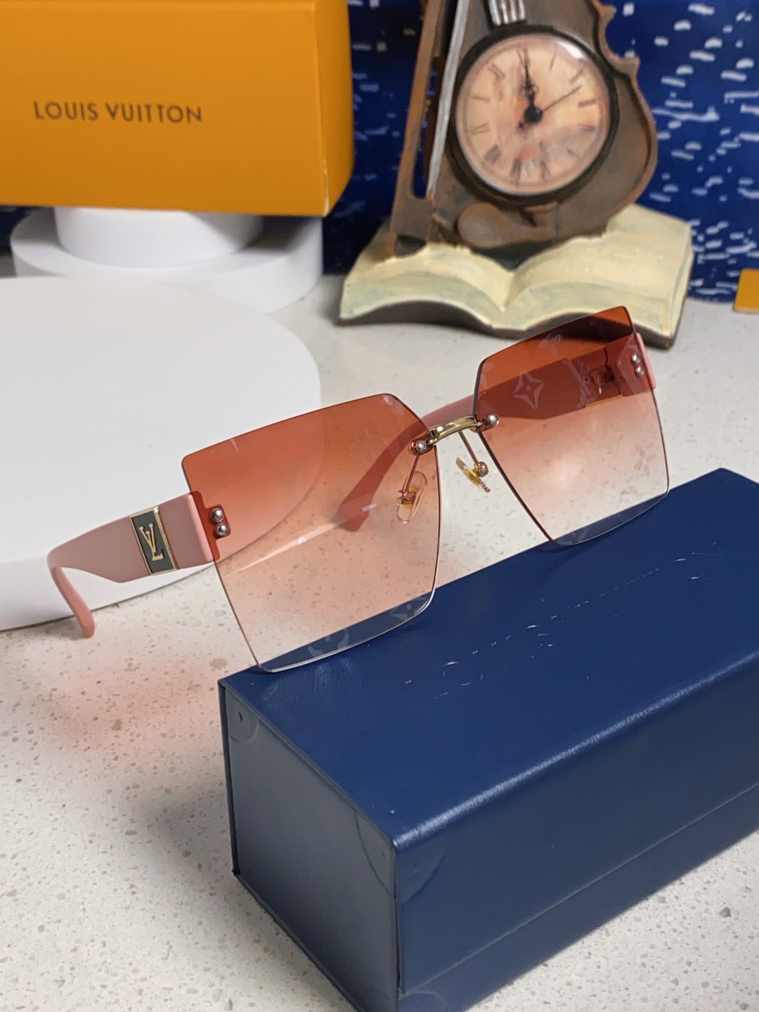 LouisVuittion路易威登 2025新款韩版时尚无框切边大框圆脸墨镜星空边网红防紫外线优雅方形太