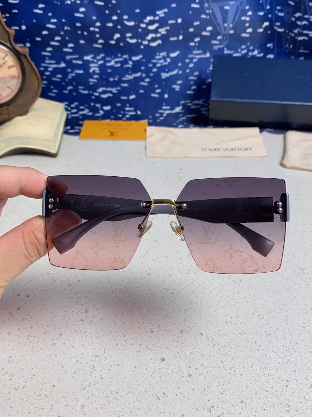 LouisVuittion路易威登 2025新款韩版时尚无框切边大框圆脸墨镜星空边网红防紫外线优雅方形太