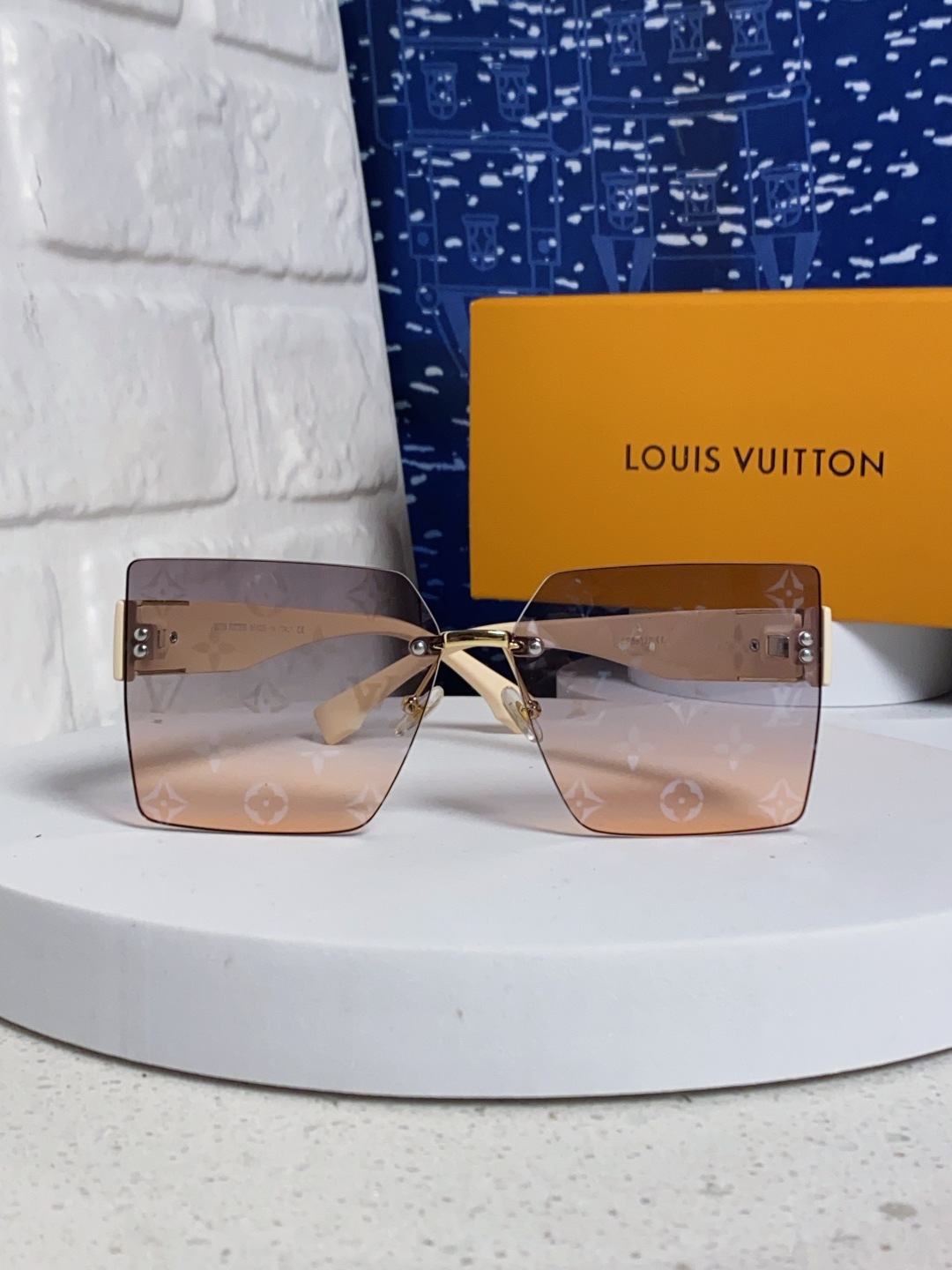 LouisVuittion路易威登 2025新款韩版时尚无框切边大框圆脸墨镜星空边网红防紫外线优雅方形太