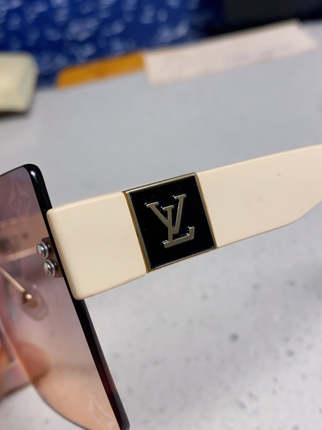 LouisVuittion路易威登 2025新款韩版时尚无框切边大框圆脸墨镜星空边网红防紫外线优雅方形太