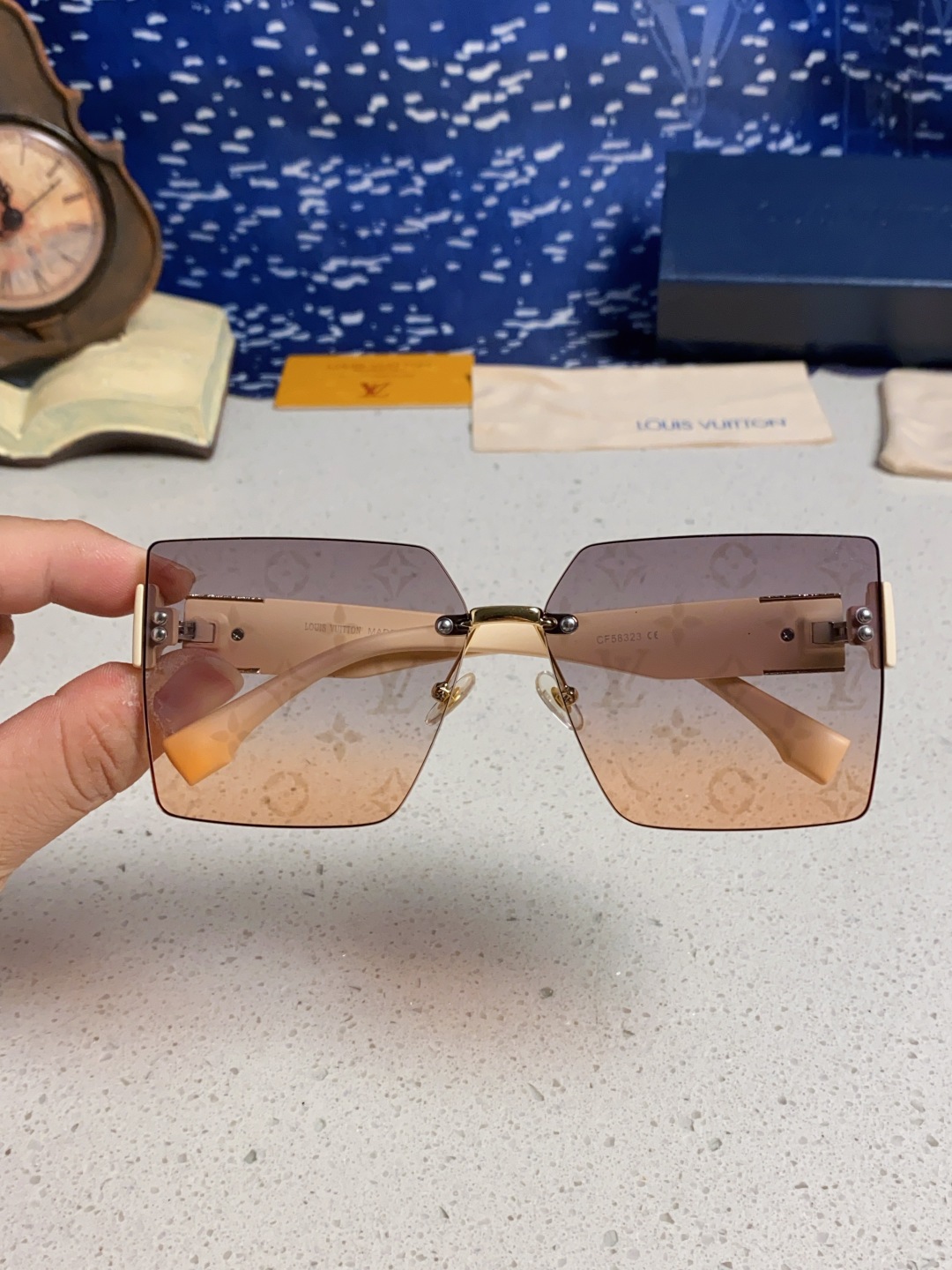 LouisVuittion路易威登 2025新款韩版时尚无框切边大框圆脸墨镜星空边网红防紫外线优雅方形太