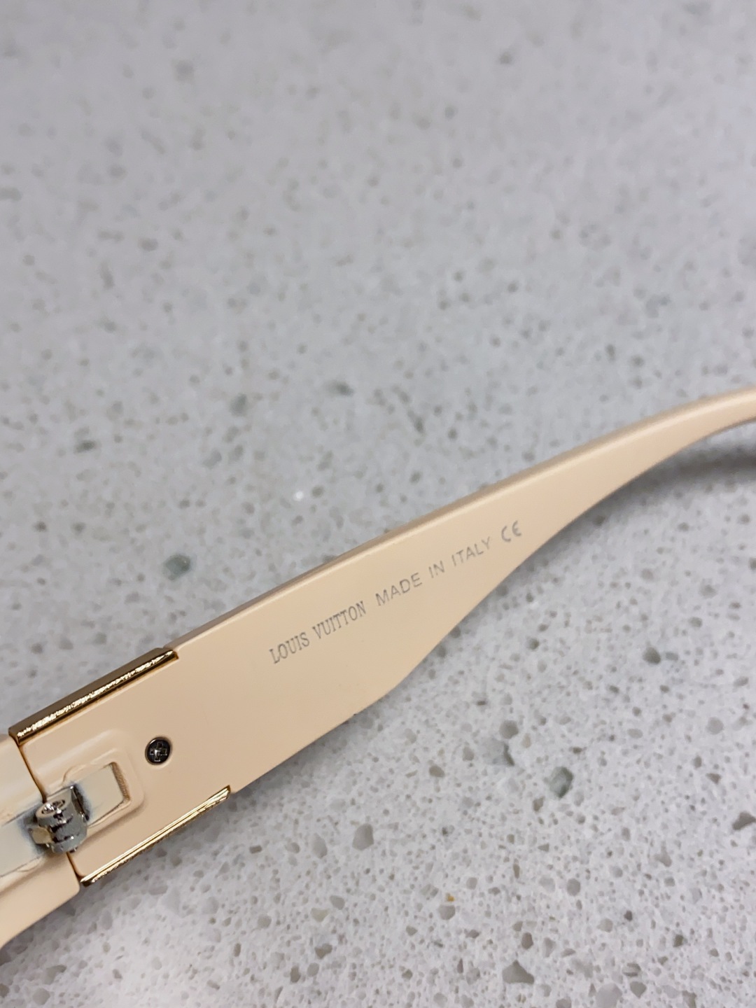 LouisVuittion路易威登 2025新款韩版时尚无框切边大框圆脸墨镜星空边网红防紫外线优雅方形太