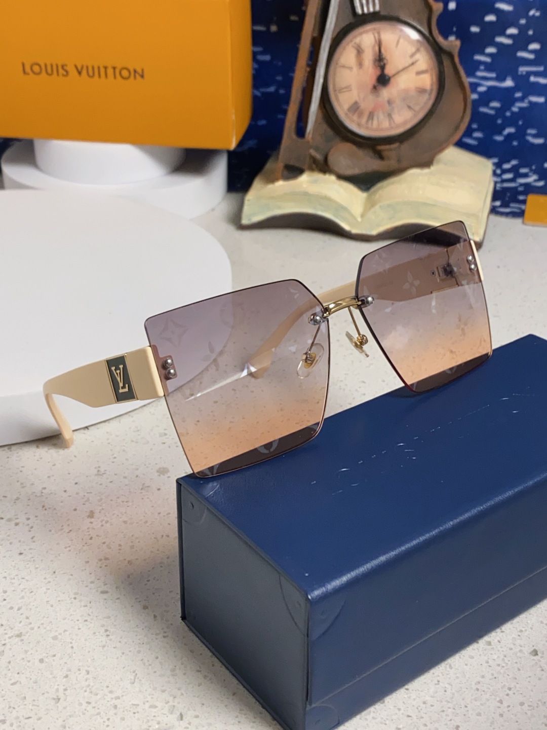LouisVuittion路易威登 2025新款韩版时尚无框切边大框圆脸墨镜星空边网红防紫外线优雅方形太