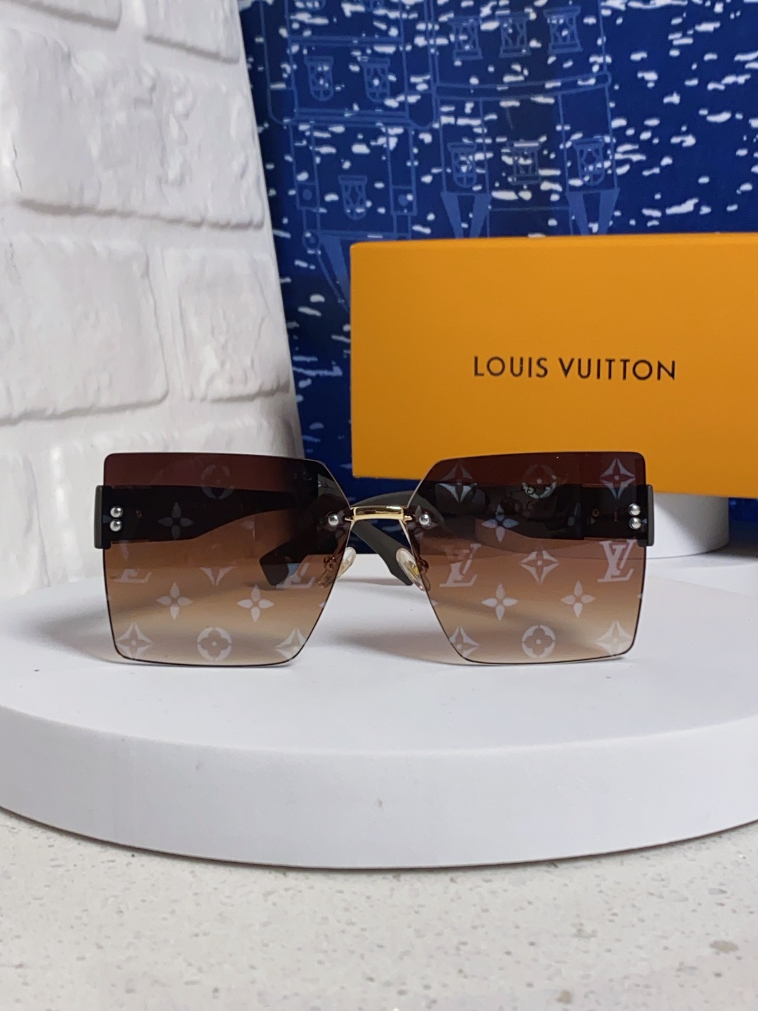 LouisVuittion路易威登 2025新款韩版时尚无框切边大框圆脸墨镜星空边网红防紫外线优雅方形太