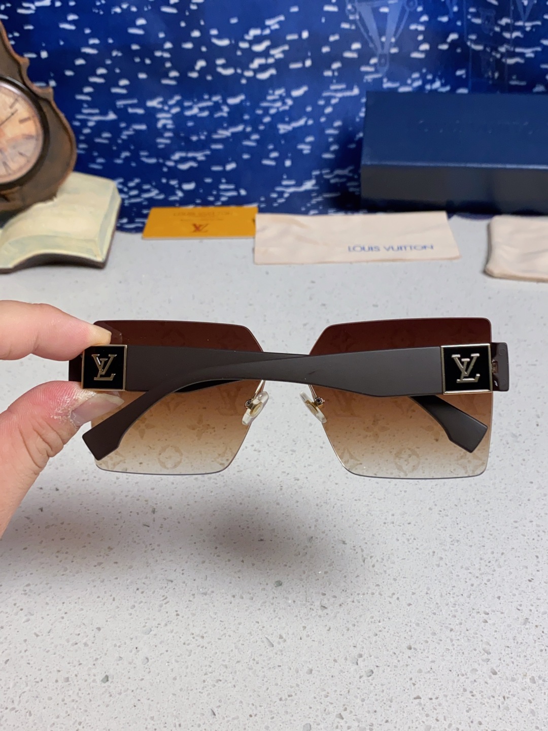 LouisVuittion路易威登 2025新款韩版时尚无框切边大框圆脸墨镜星空边网红防紫外线优雅方形太