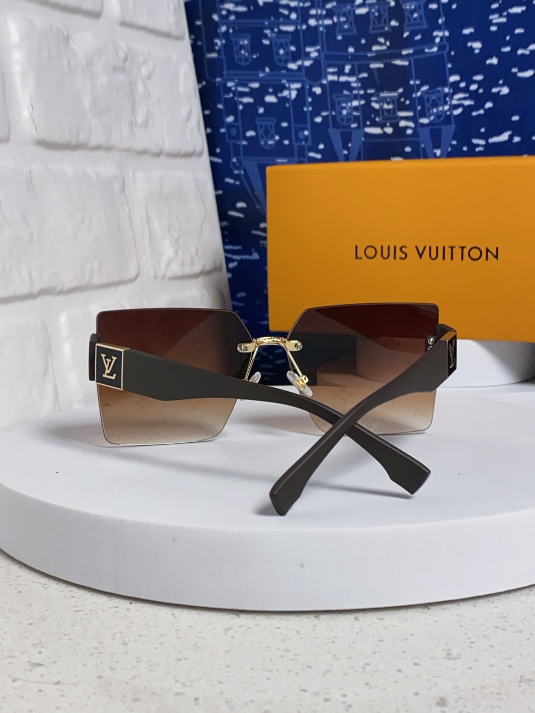 LouisVuittion路易威登 2025新款韩版时尚无框切边大框圆脸墨镜星空边网红防紫外线优雅方形太