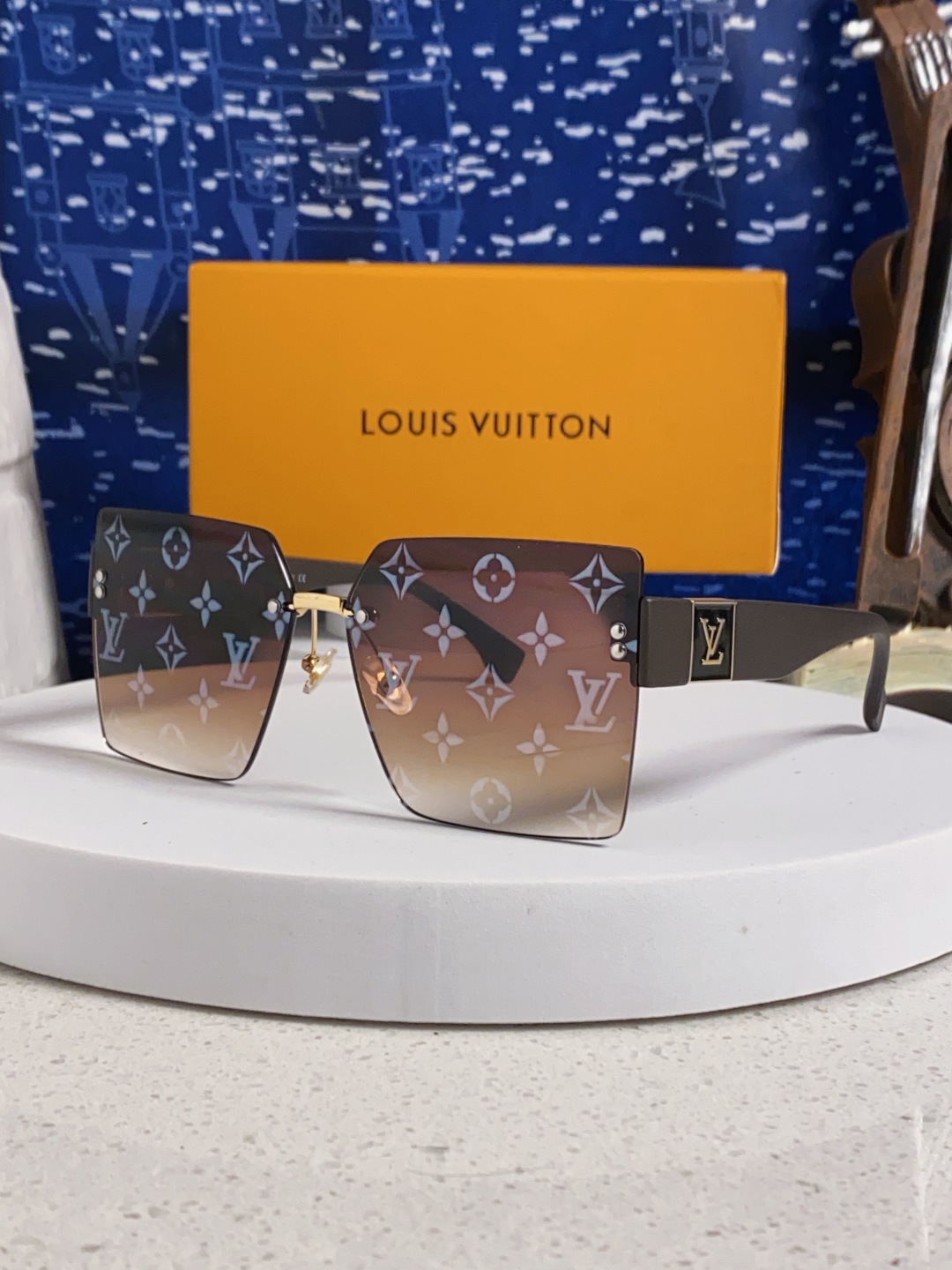 LouisVuittion路易威登 2025新款韩版时尚无框切边大框圆脸墨镜星空边网红防紫外线优雅方形太