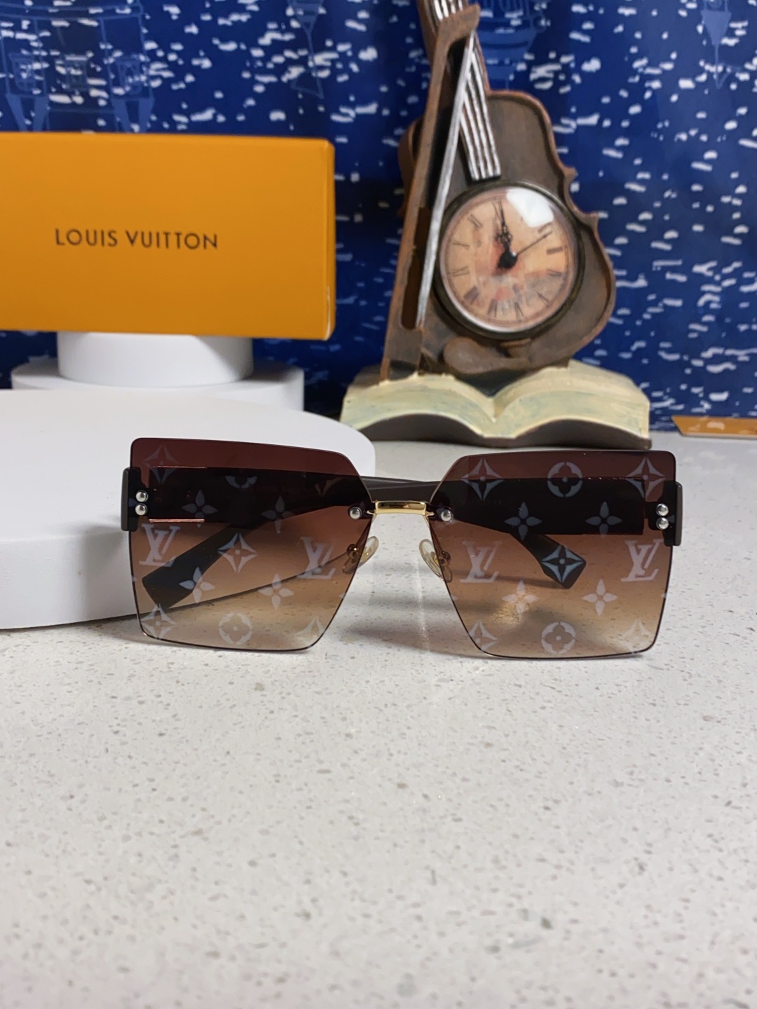 LouisVuittion路易威登 2025新款韩版时尚无框切边大框圆脸墨镜星空边网红防紫外线优雅方形太