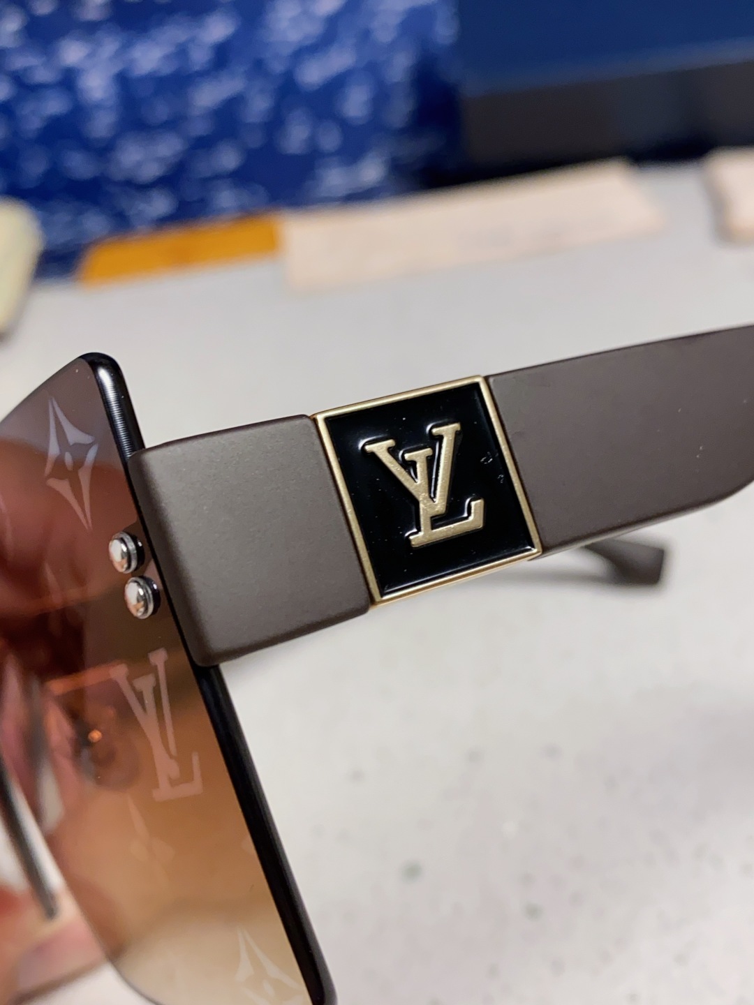 LouisVuittion路易威登 2025新款韩版时尚无框切边大框圆脸墨镜星空边网红防紫外线优雅方形太