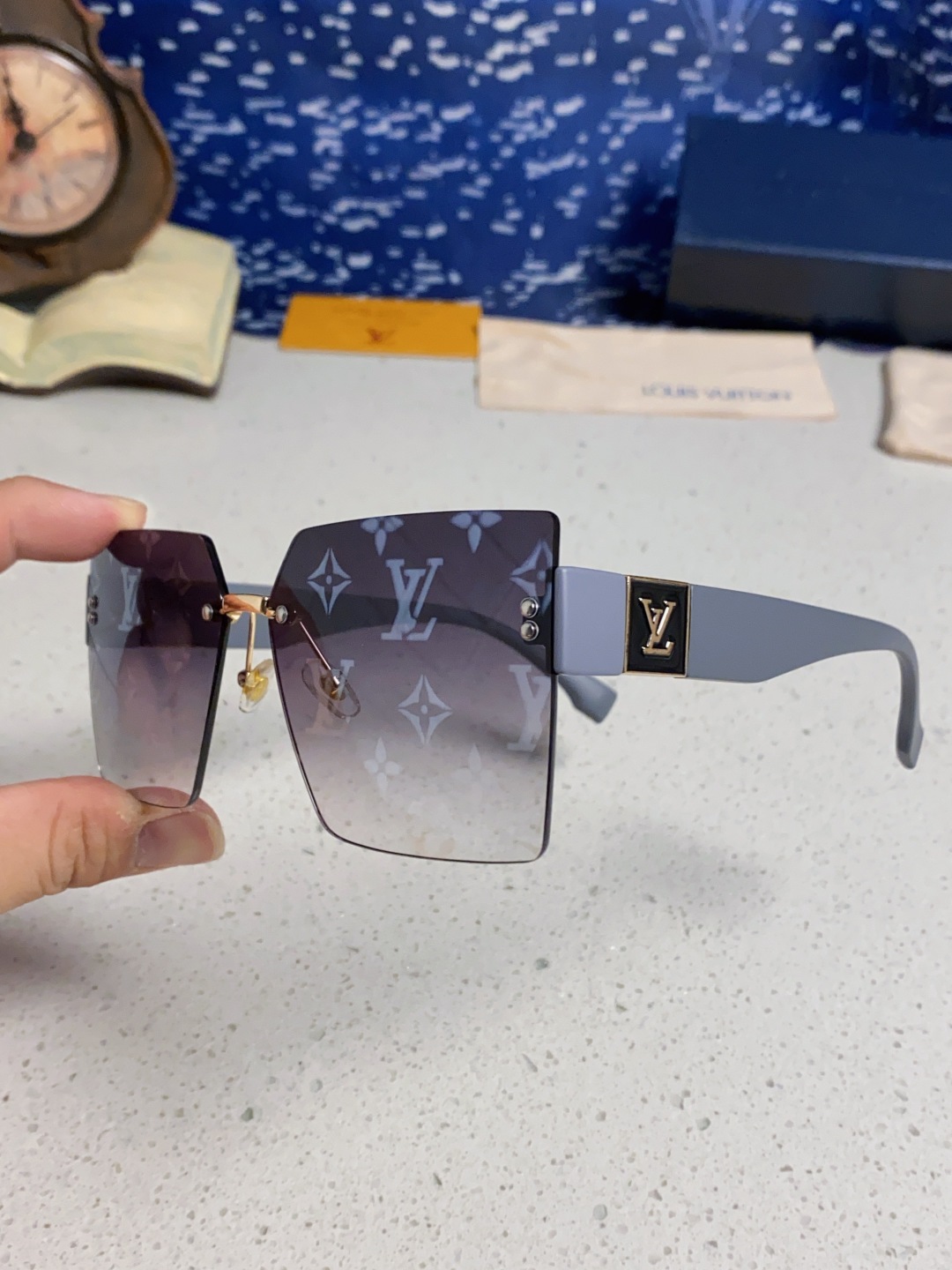 LouisVuittion路易威登 2025新款韩版时尚无框切边大框圆脸墨镜星空边网红防紫外线优雅方形太