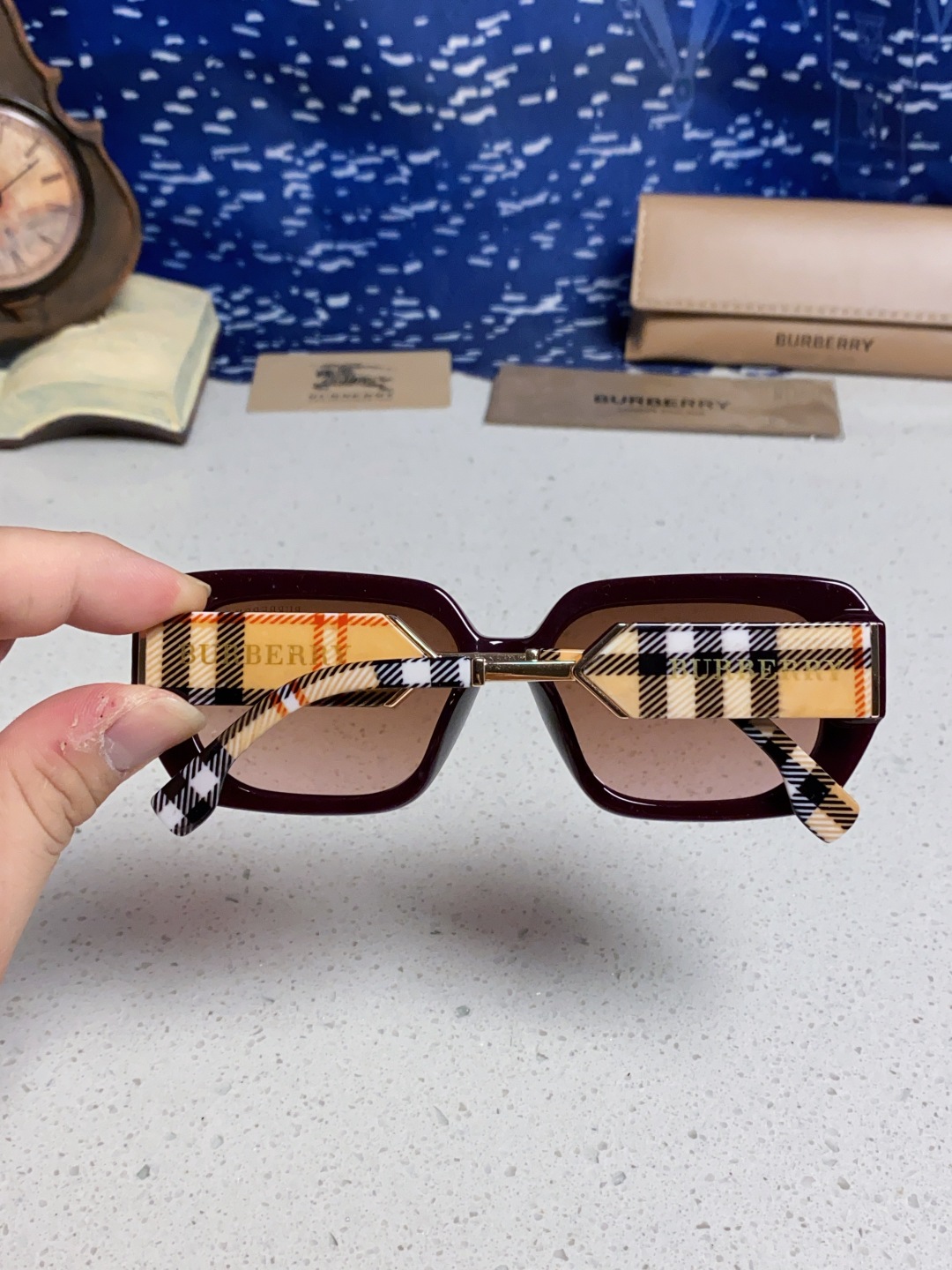 Burberry巴宝莉 2025新款扁框墨镜男款太阳镜潮流百搭遮阳神器防晒眼镜女士眼镜
