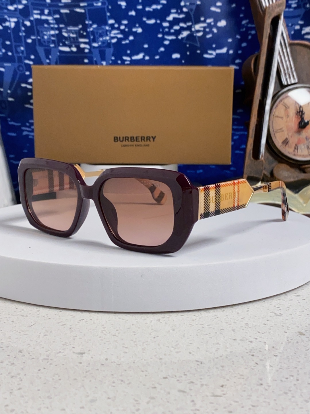 Burberry巴宝莉 2025新款扁框墨镜男款太阳镜潮流百搭遮阳神器防晒眼镜女士眼镜