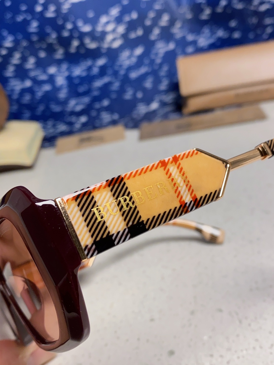 Burberry巴宝莉 2025新款扁框墨镜男款太阳镜潮流百搭遮阳神器防晒眼镜女士眼镜
