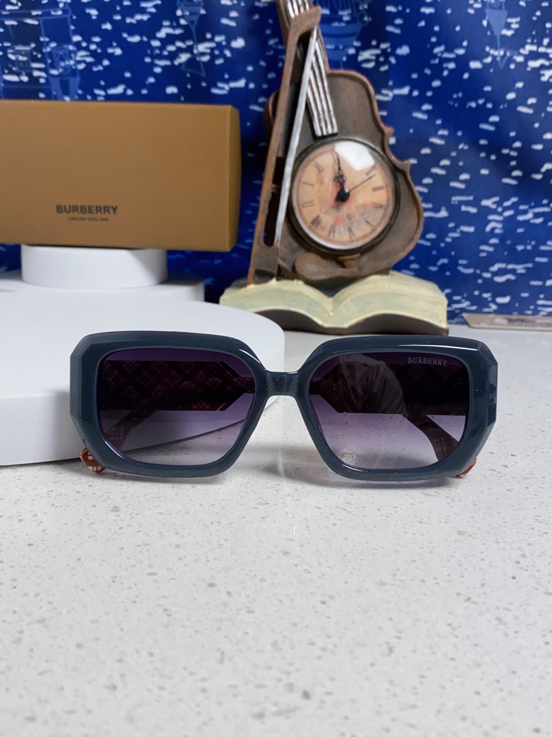 Burberry巴宝莉 2025新款扁框墨镜男款太阳镜潮流百搭遮阳神器防晒眼镜女士眼镜