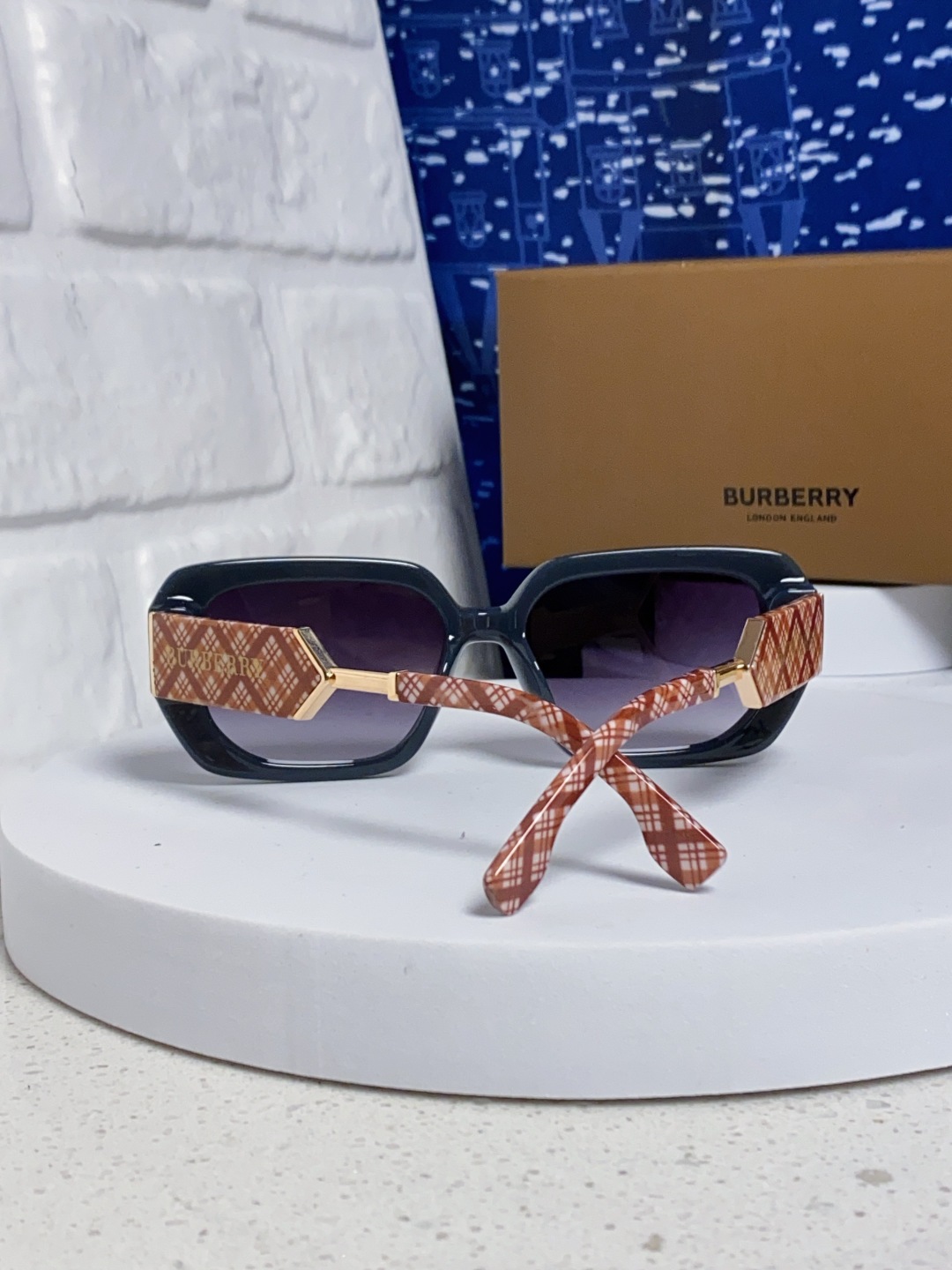 Burberry巴宝莉 2025新款扁框墨镜男款太阳镜潮流百搭遮阳神器防晒眼镜女士眼镜