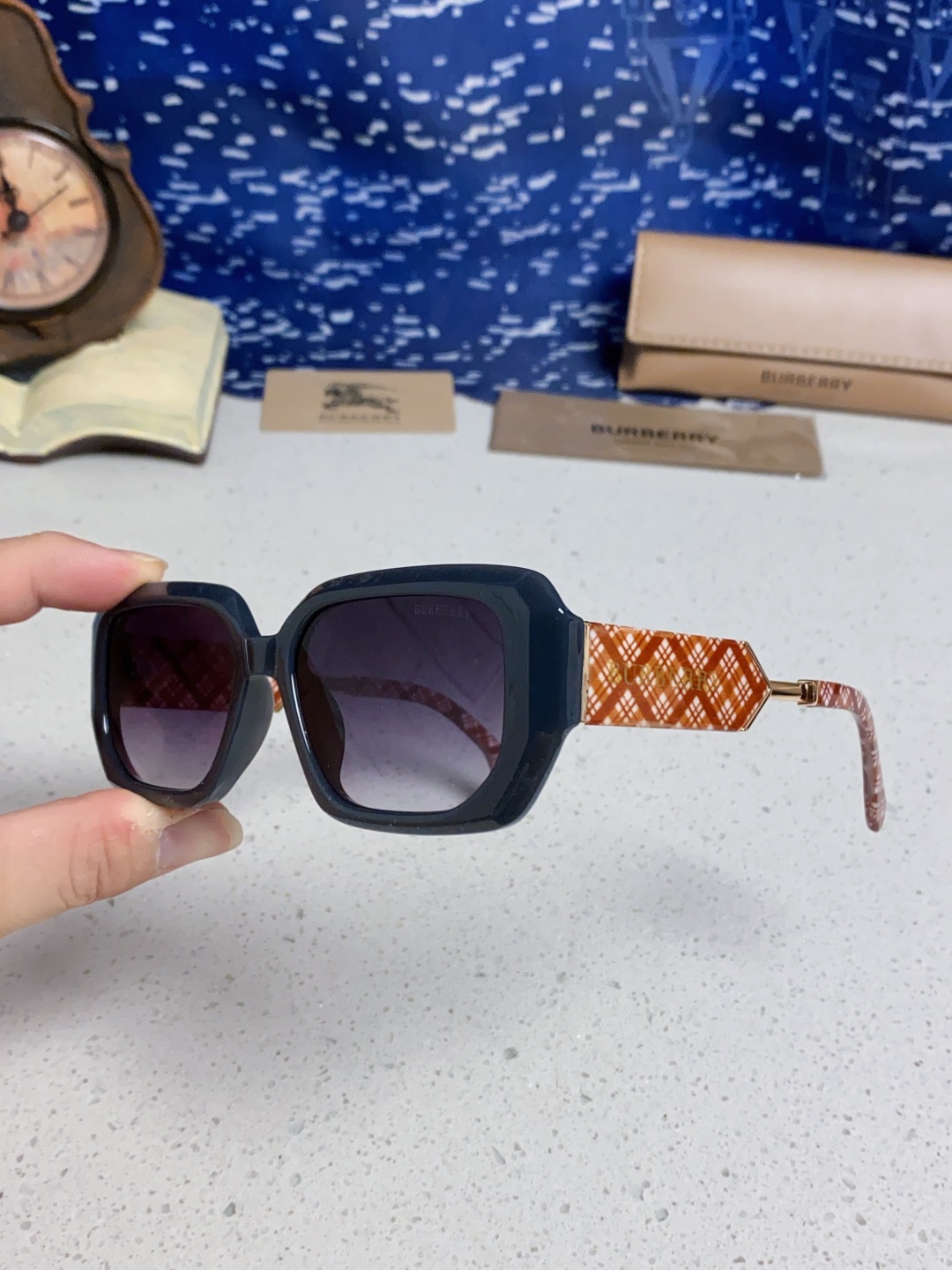 Burberry巴宝莉 2025新款扁框墨镜男款太阳镜潮流百搭遮阳神器防晒眼镜女士眼镜