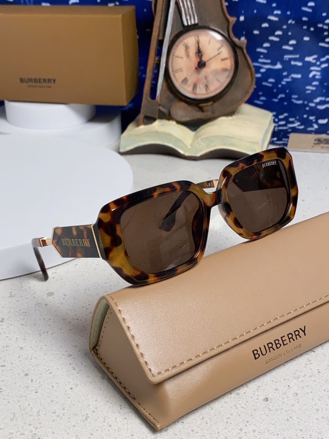 Burberry巴宝莉 2025新款扁框墨镜男款太阳镜潮流百搭遮阳神器防晒眼镜女士眼镜