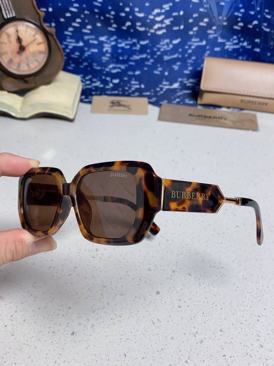 Burberry巴宝莉 2025新款扁框墨镜男款太阳镜潮流百搭遮阳神器防晒眼镜女士眼镜