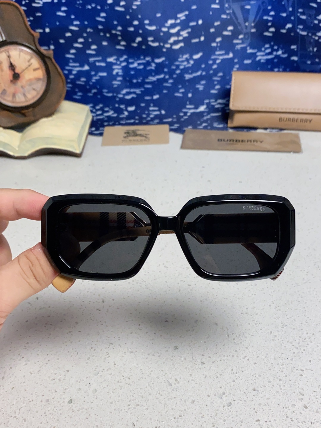 Burberry巴宝莉 2025新款扁框墨镜男款太阳镜潮流百搭遮阳神器防晒眼镜女士眼镜