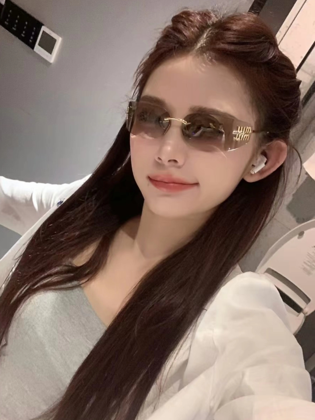 MiuMiu缪缪 张元英同款墨镜太阳镜张元英同款女大小姐千金风墨镜网红ins素颜 OMU A51S