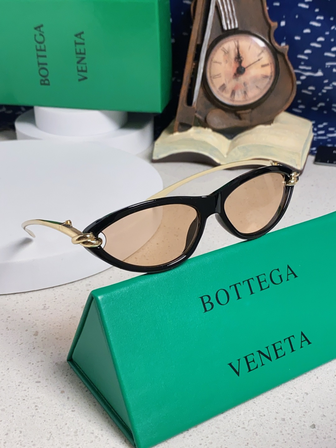 Bottega Veneta宝缇嘉 新款夏季女士镂空猫眼防晒太阳眼镜跨境欧美嘻哈搞怪绳结镜腿墨镜 BV1
