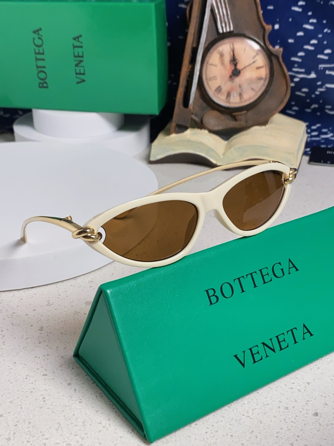 Bottega Veneta宝缇嘉 新款夏季女士镂空猫眼防晒太阳眼镜跨境欧美嘻哈搞怪绳结镜腿墨镜 BV1