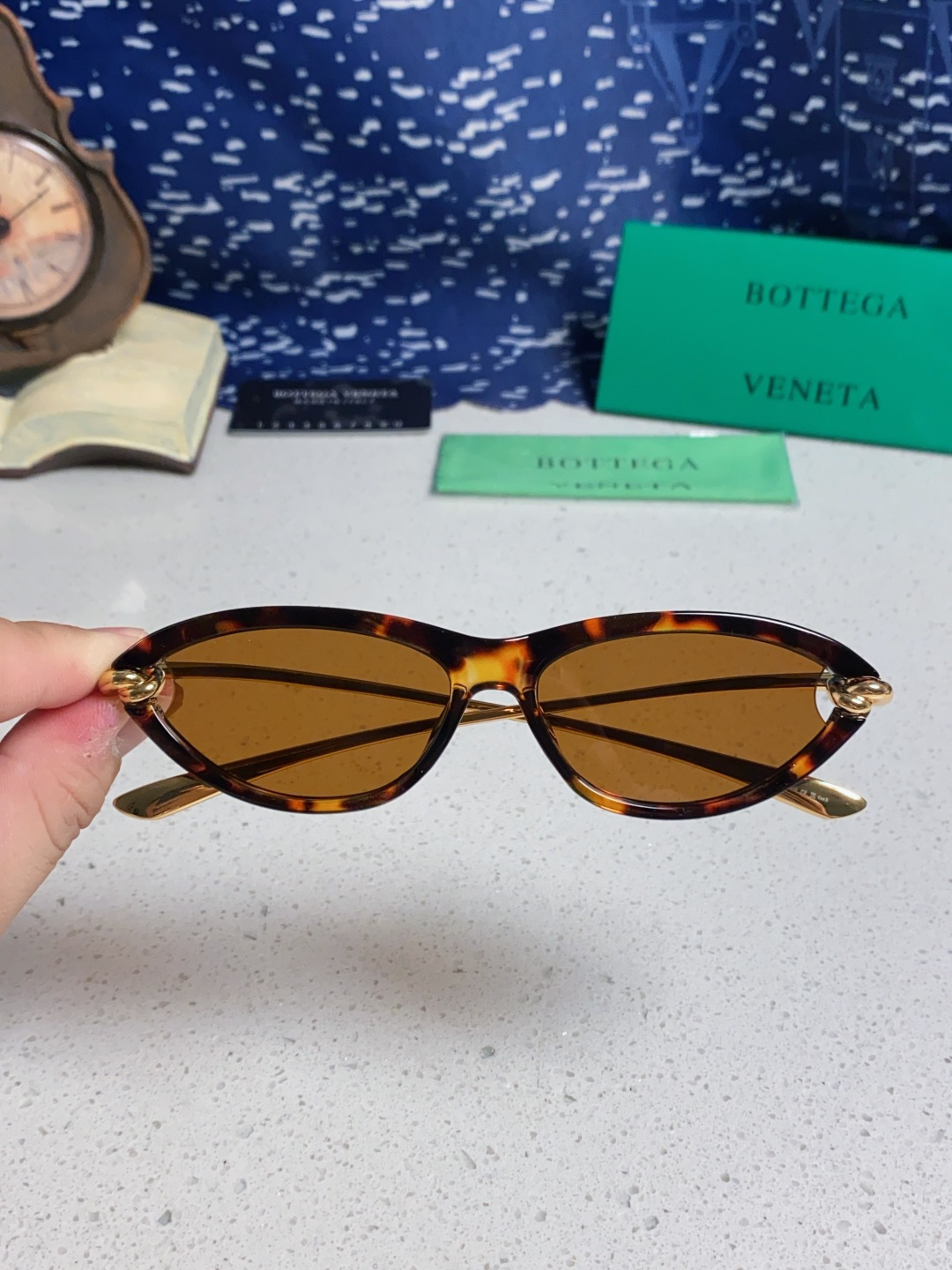 Bottega Veneta宝缇嘉 新款夏季女士镂空猫眼防晒太阳眼镜跨境欧美嘻哈搞怪绳结镜腿墨镜 BV1