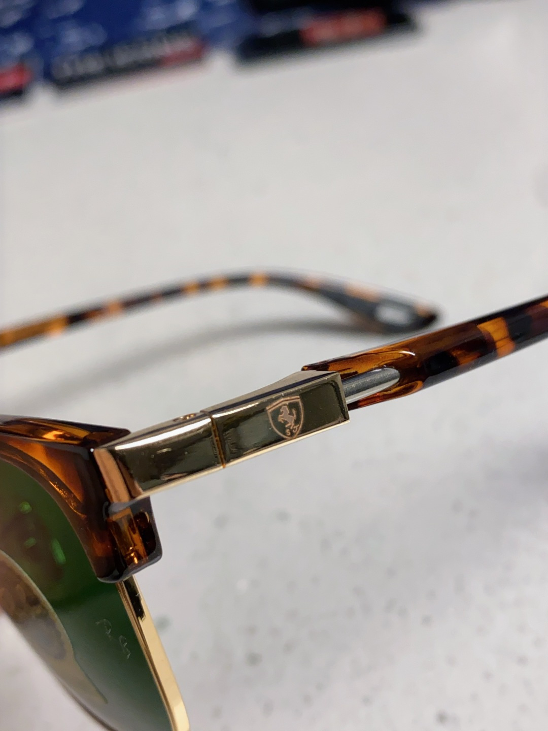 RayBan雷朋法拉利联名 2025新款 复古半框墨镜派对达人眉毛架太阳镜男女款 钢化玻璃镜片 情侣墨镜