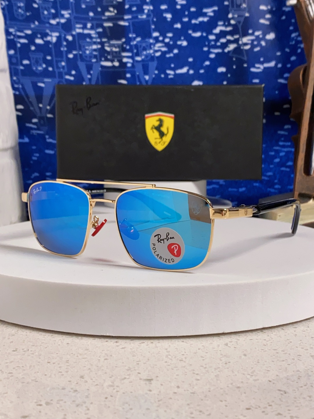 RayBa雷朋法拉利联名款 经典方形男士开车偏光太阳镜 RB3715M